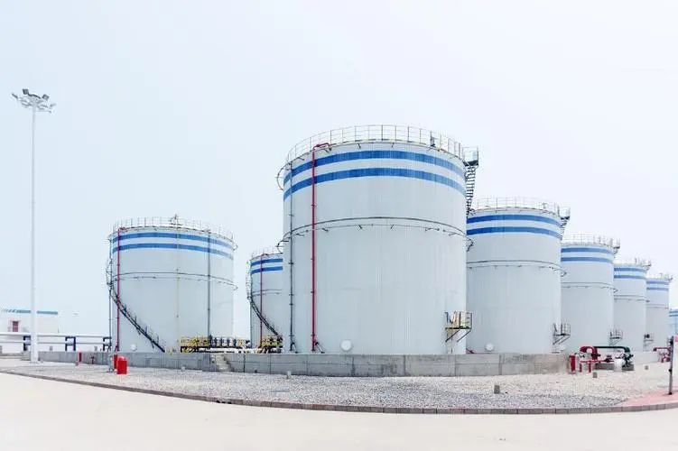解決工業儲罐隔熱防腐難題：鼎業再生循環保溫材料應用